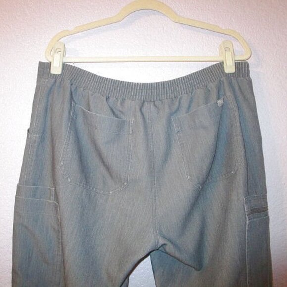 Figs YOLA Skinny STRETCH Scrub Size L PANTS Technical Collection 10 POCKETS Gray - Picture 9 of 12
